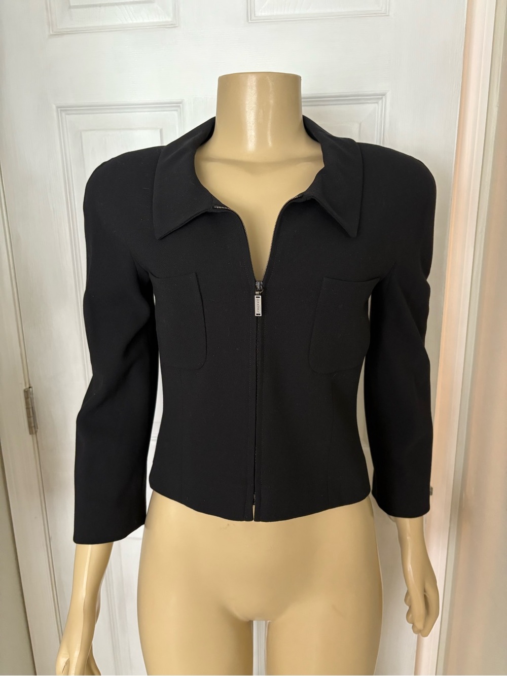 CHANEL Vintage Wool Cropped Blazer Jacket - Picture 2 of 7